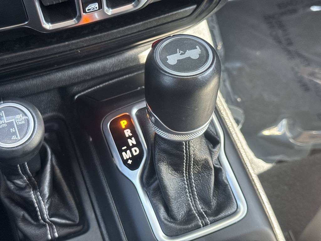 Thumbnail: 2021 Jeep Wrangler - 13