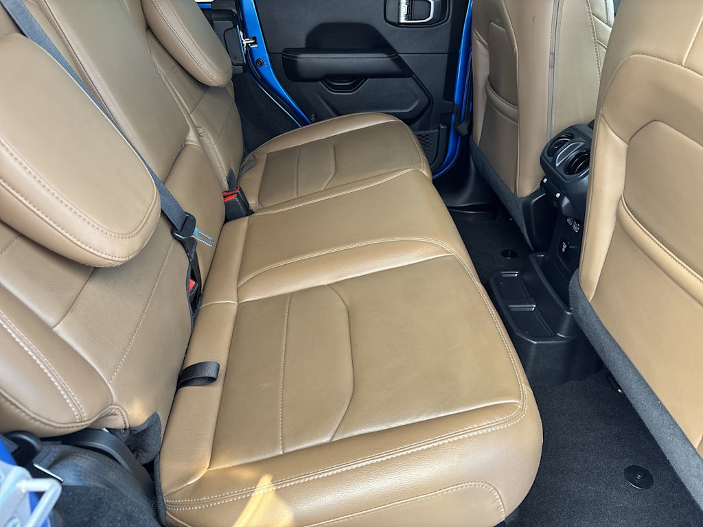 Thumbnail: 2021 Jeep Wrangler - 21