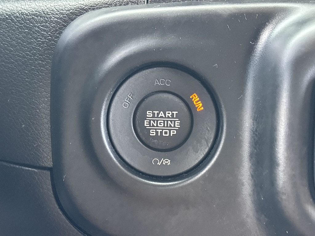 Thumbnail: 2021 Jeep Wrangler - 24