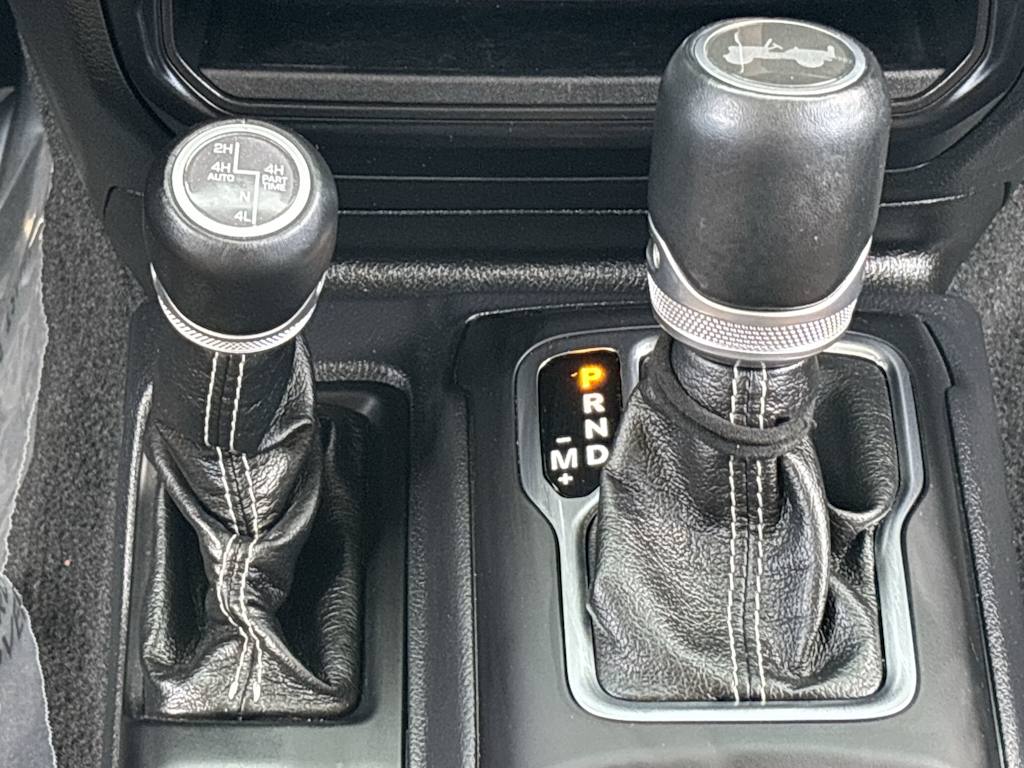 Thumbnail: 2021 Jeep Wrangler - 15