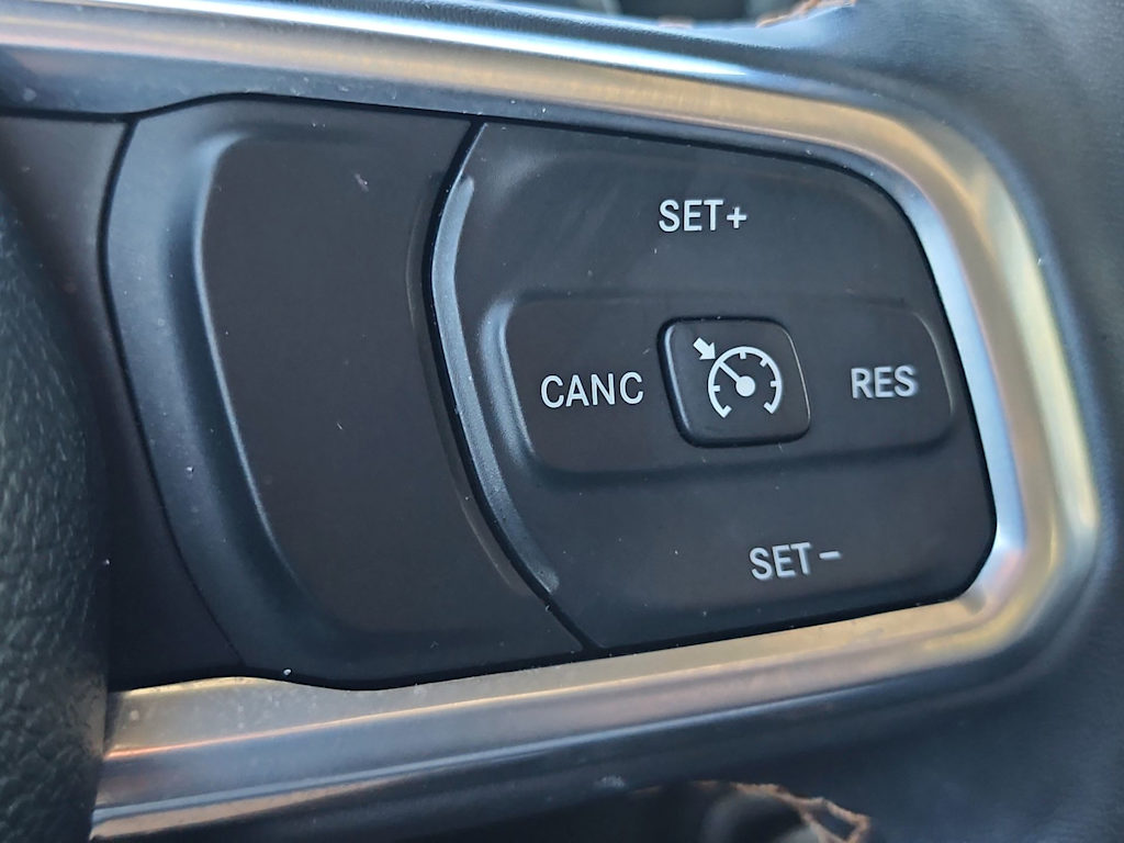 Thumbnail: 2023 Jeep Wrangler - 29