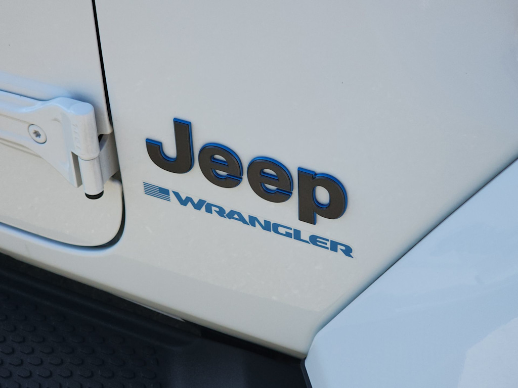Thumbnail: 2023 Jeep Wrangler - 7