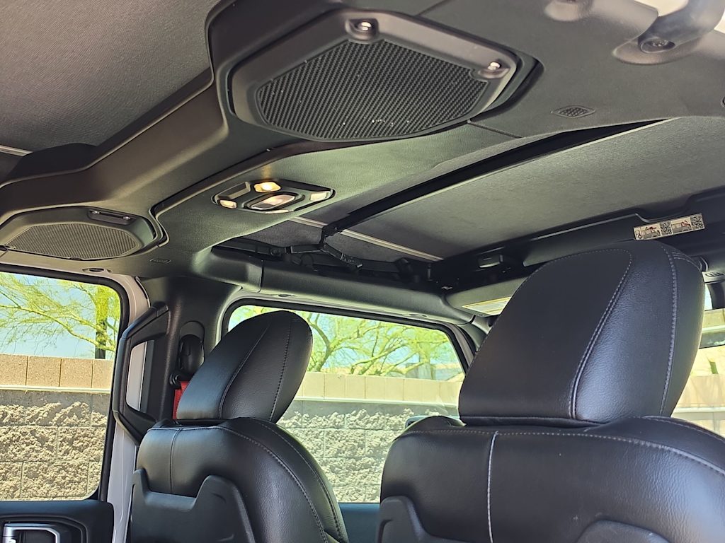 Thumbnail: 2023 Jeep Wrangler - 23