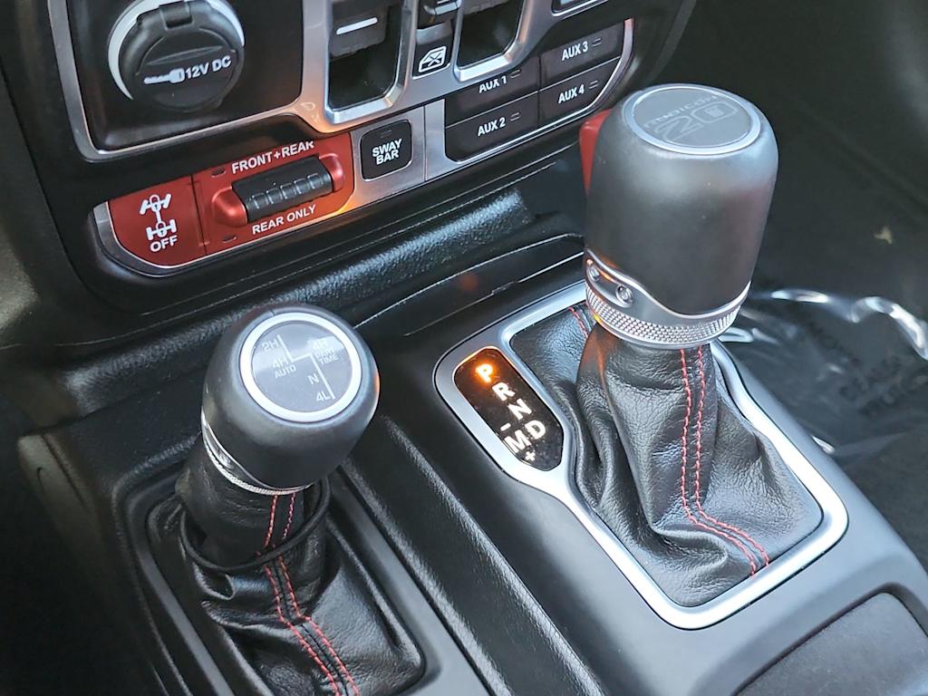Thumbnail: 2023 Jeep Wrangler - 14
