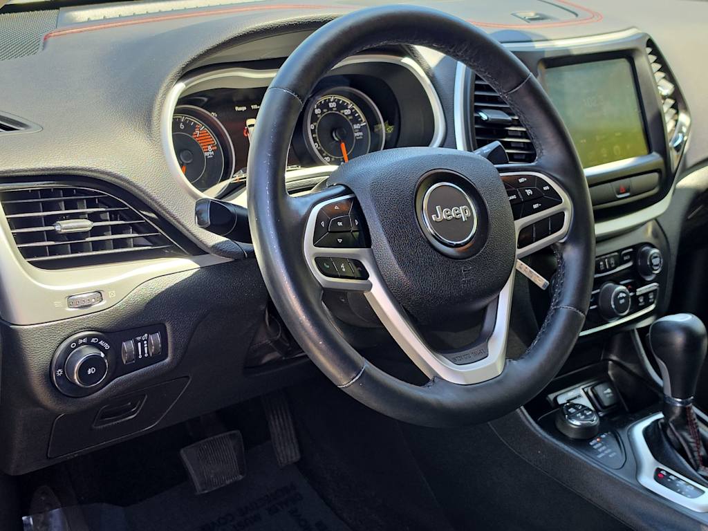 Thumbnail: 2017 Jeep Cherokee - 2