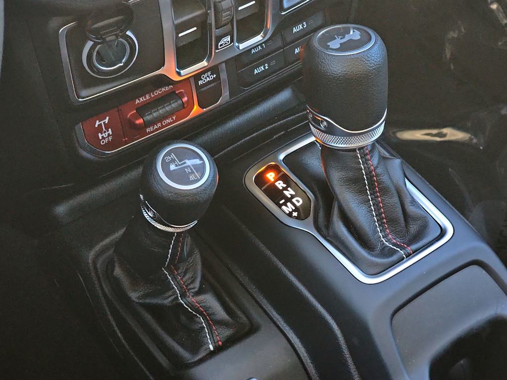 Thumbnail: 2026 Jeep Wrangler - 16