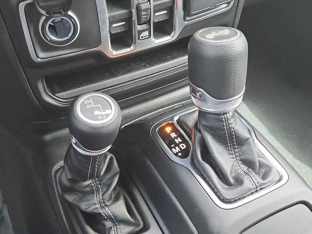 Thumbnail: 2026 Jeep Wrangler - 16