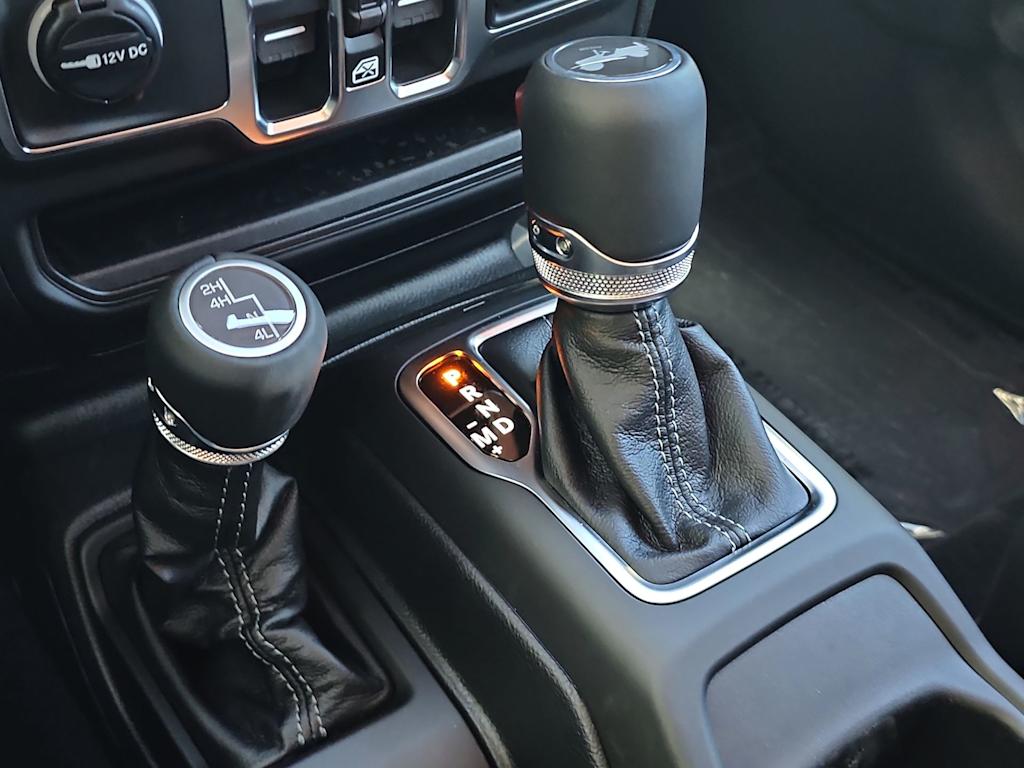 Thumbnail: 2026 Jeep Wrangler - 16