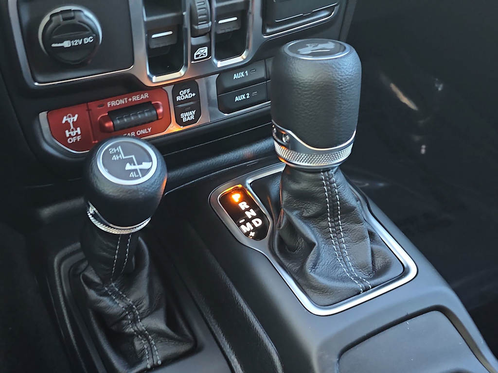 Thumbnail: 2026 Jeep Wrangler - 16