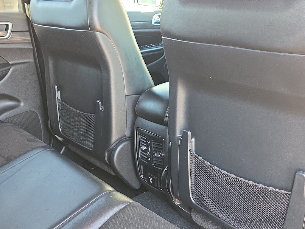 Thumbnail: 2020 Jeep Grand Cherokee - 16