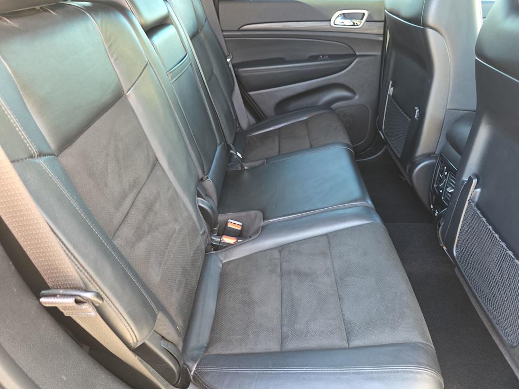 Thumbnail: 2021 Jeep Grand Cherokee - 12