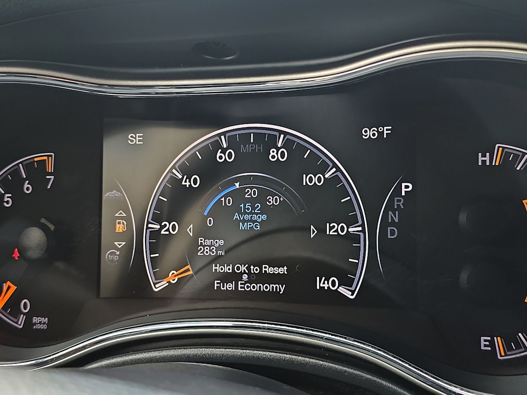 Thumbnail: 2020 Jeep Grand Cherokee - 17