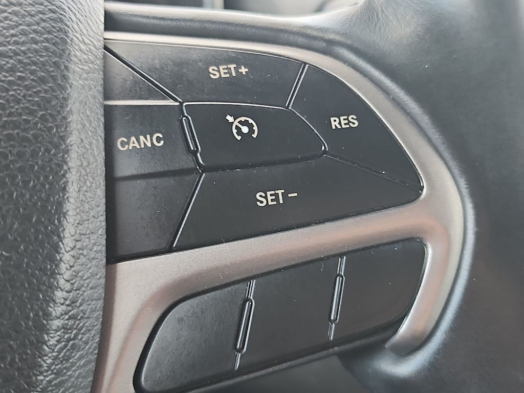 Thumbnail: 2020 Jeep Grand Cherokee - 29