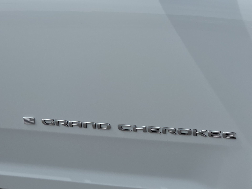 Thumbnail: 2026 Jeep Grand Cherokee - 7