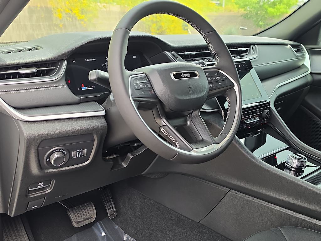 Thumbnail: 2026 Jeep Grand Cherokee - 2