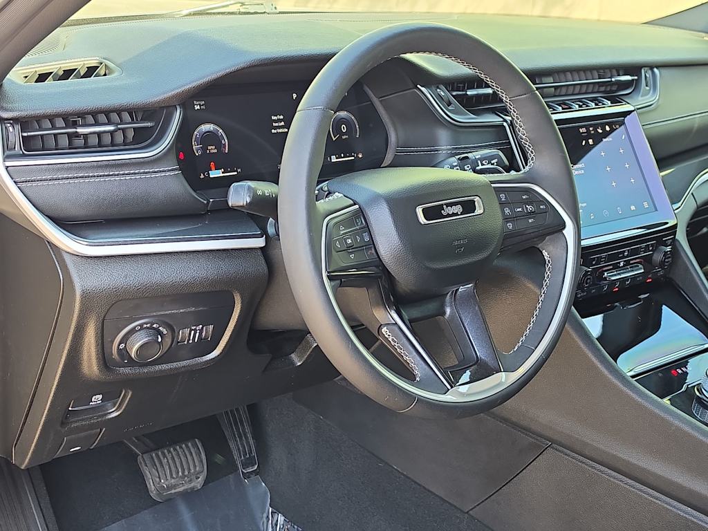 Thumbnail: 2023 Jeep Grand Cherokee - 2