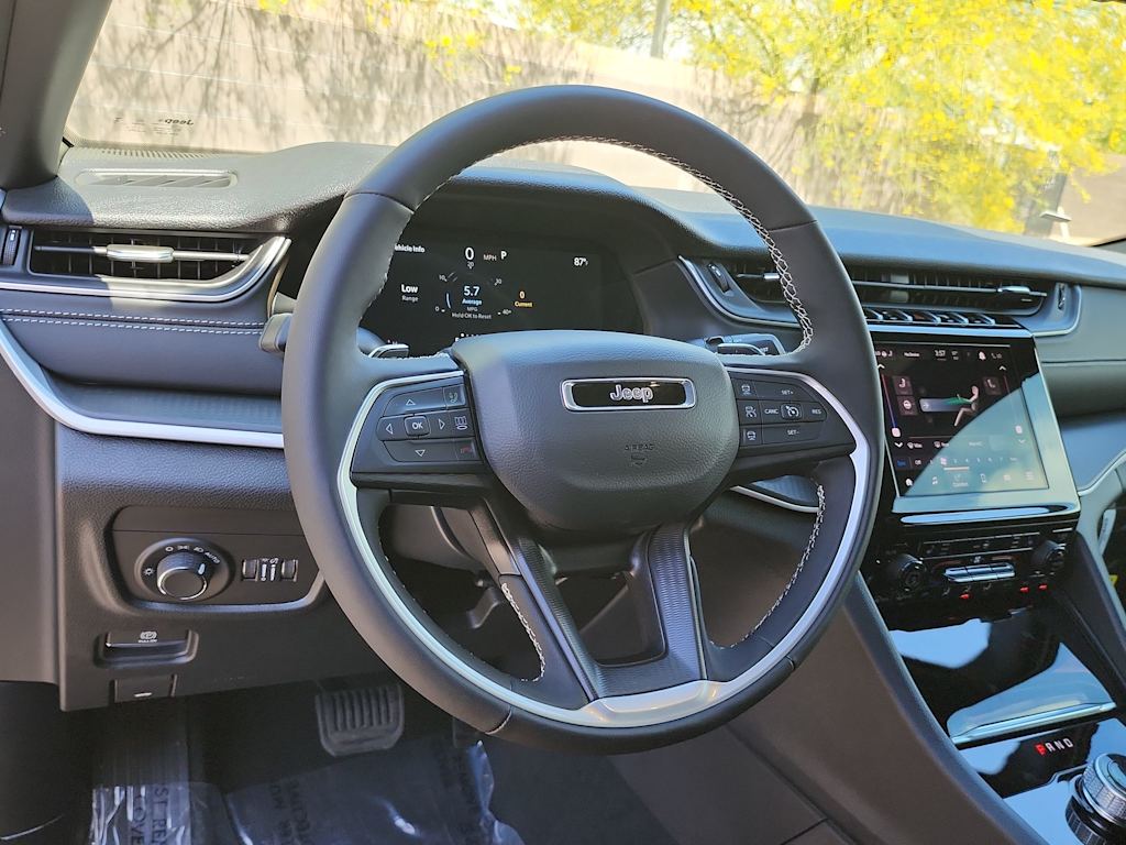Thumbnail: 2026 Jeep Grand Cherokee - 10