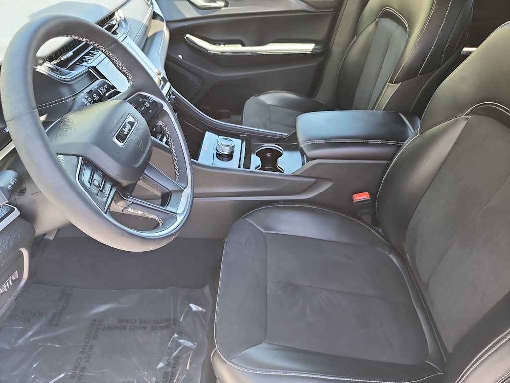 Thumbnail: 2025 Jeep Grand Cherokee - 11