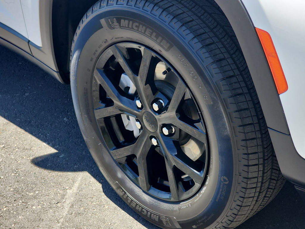 Thumbnail: 2025 Jeep Grand Cherokee - 8