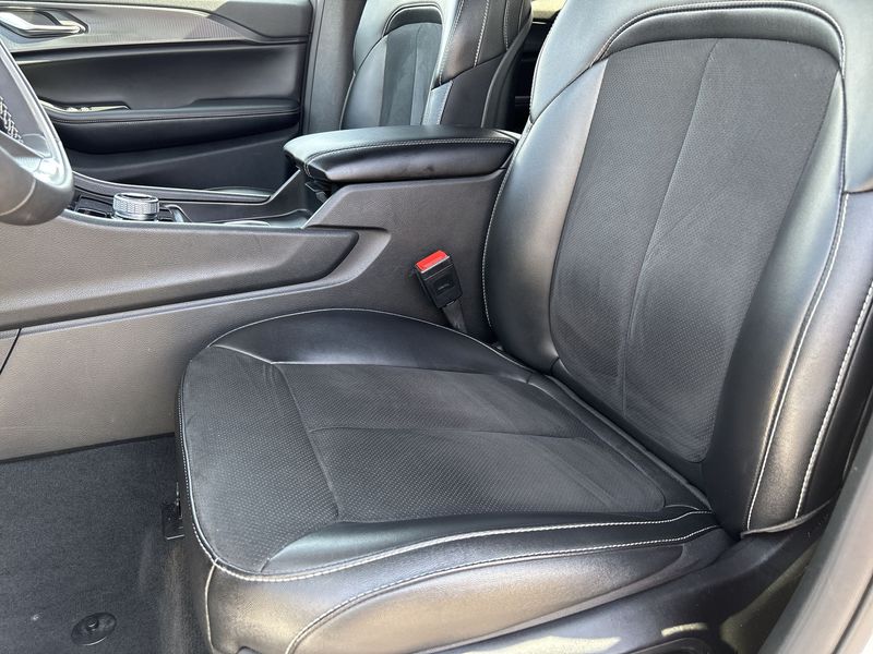 Thumbnail: 2024 Jeep Grand Cherokee - 12