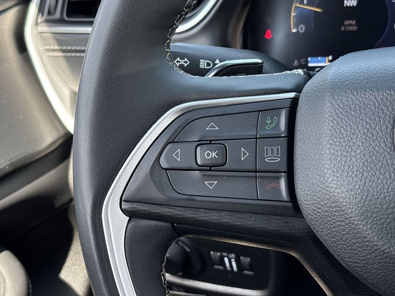 Thumbnail: 2024 Jeep Grand Cherokee - 28