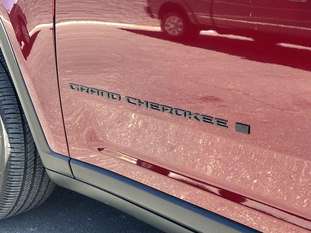 Thumbnail: 2025 Jeep Grand Cherokee - 7