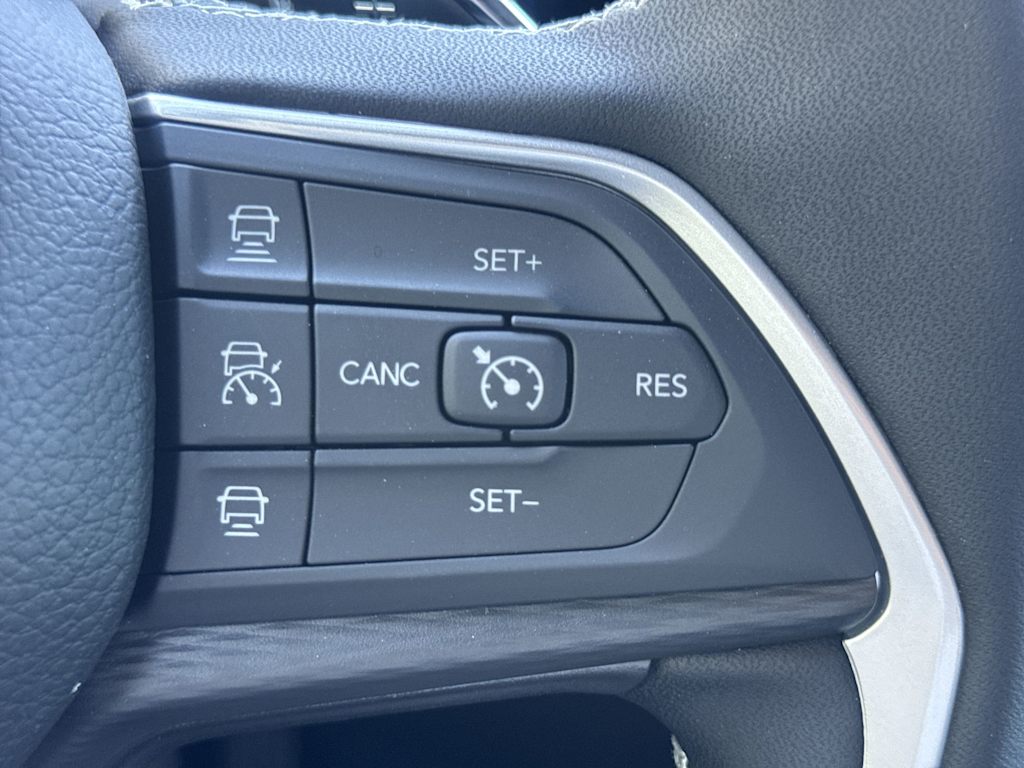 Thumbnail: 2026 Jeep Grand Cherokee - 25