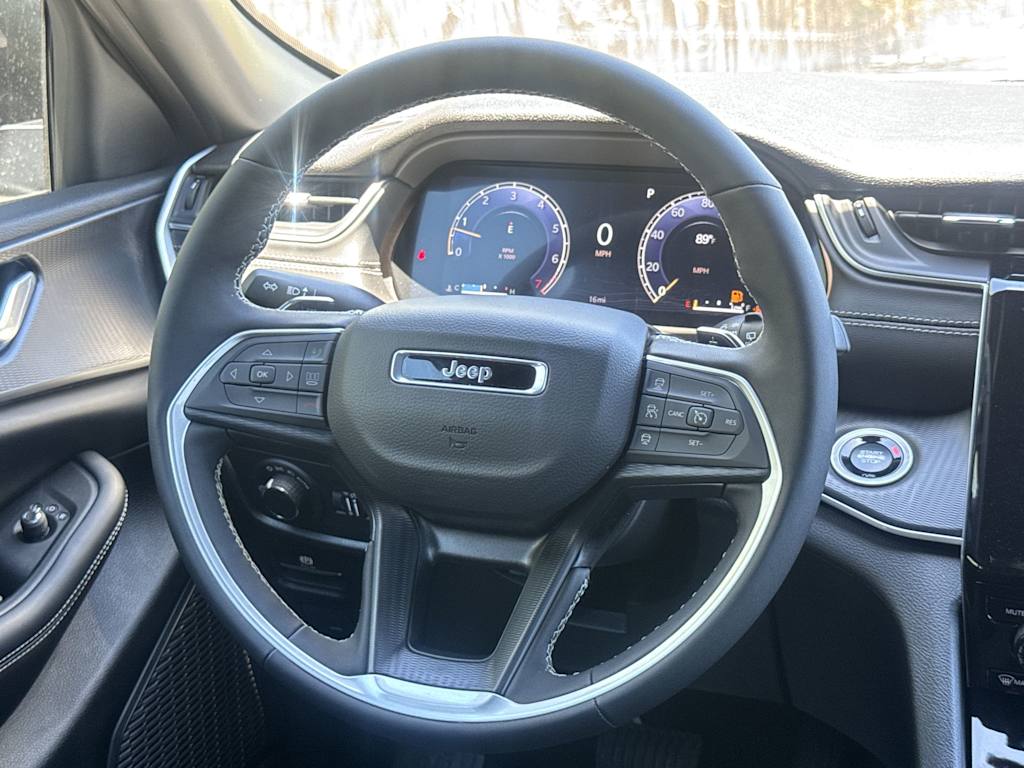 Thumbnail: 2026 Jeep Grand Cherokee - 13