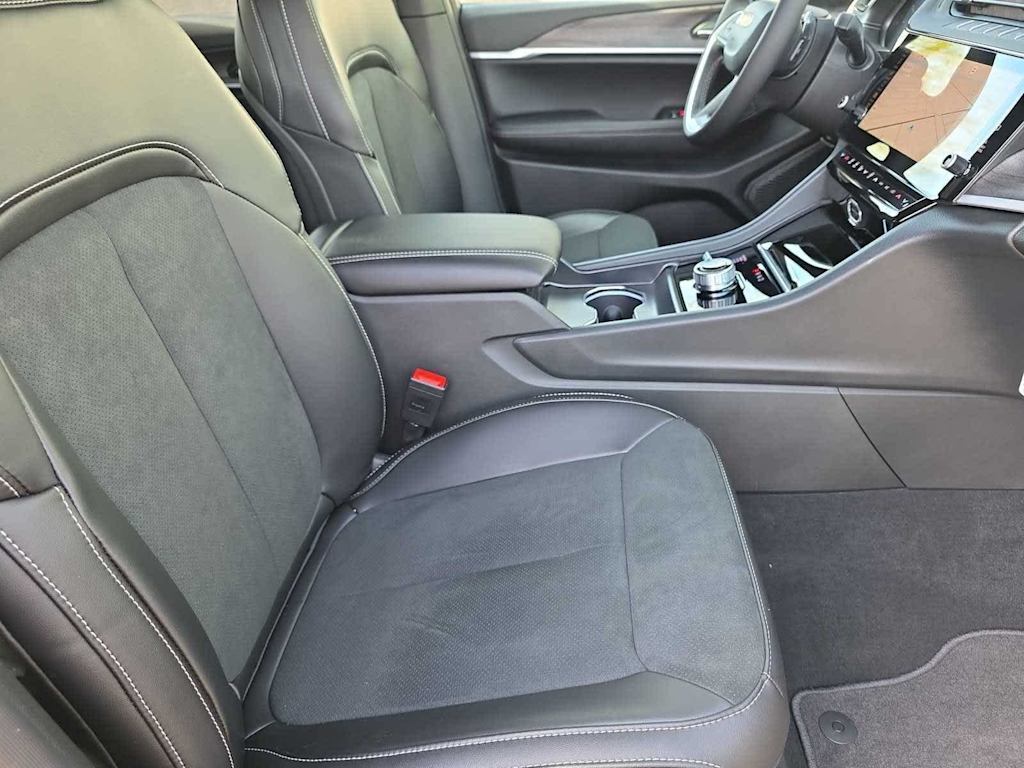 Thumbnail: 2026 Jeep Grand Cherokee - 12