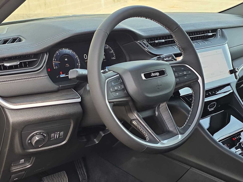 Thumbnail: 2026 Jeep Grand Cherokee - 2