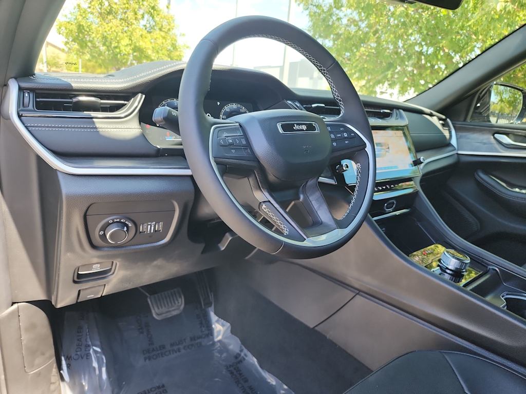 Thumbnail: 2026 Jeep Grand Cherokee - 2