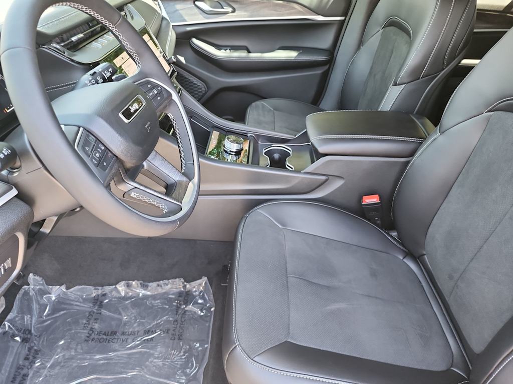Thumbnail: 2026 Jeep Grand Cherokee - 10