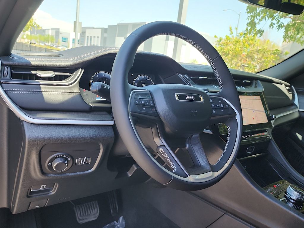 Thumbnail: 2026 Jeep Grand Cherokee - 2