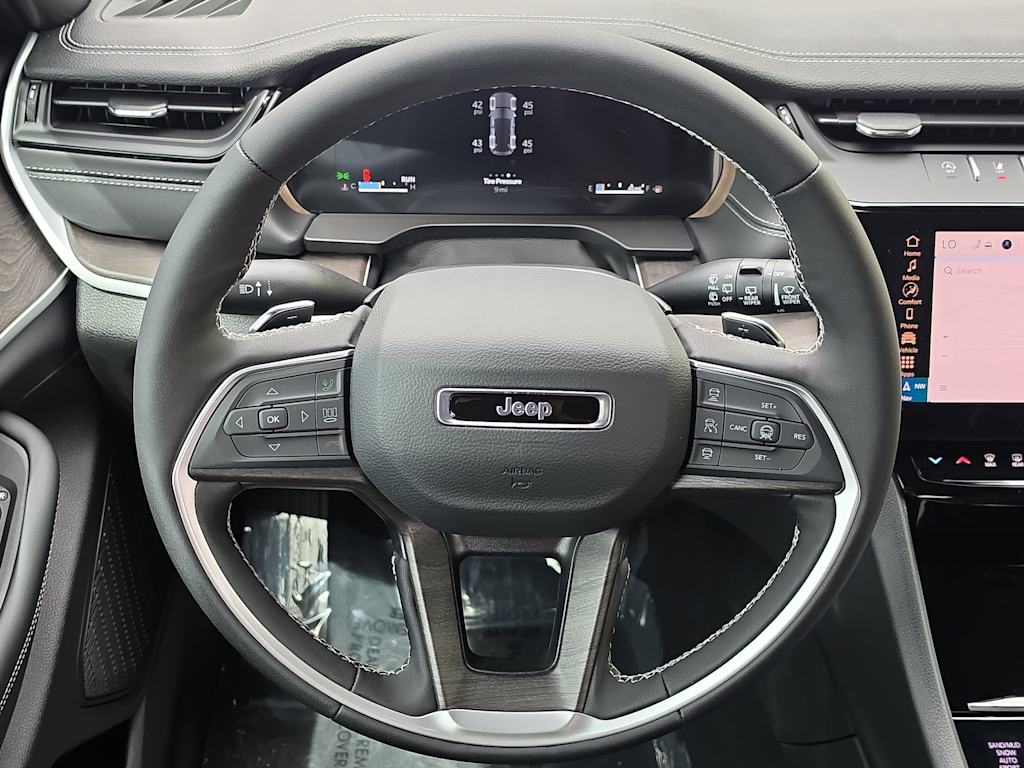 Thumbnail: 2026 Jeep Grand Cherokee - 14