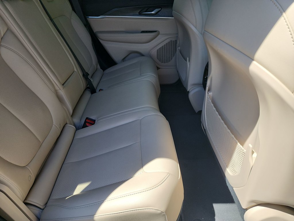 Thumbnail: 2025 Jeep Grand Cherokee - 13