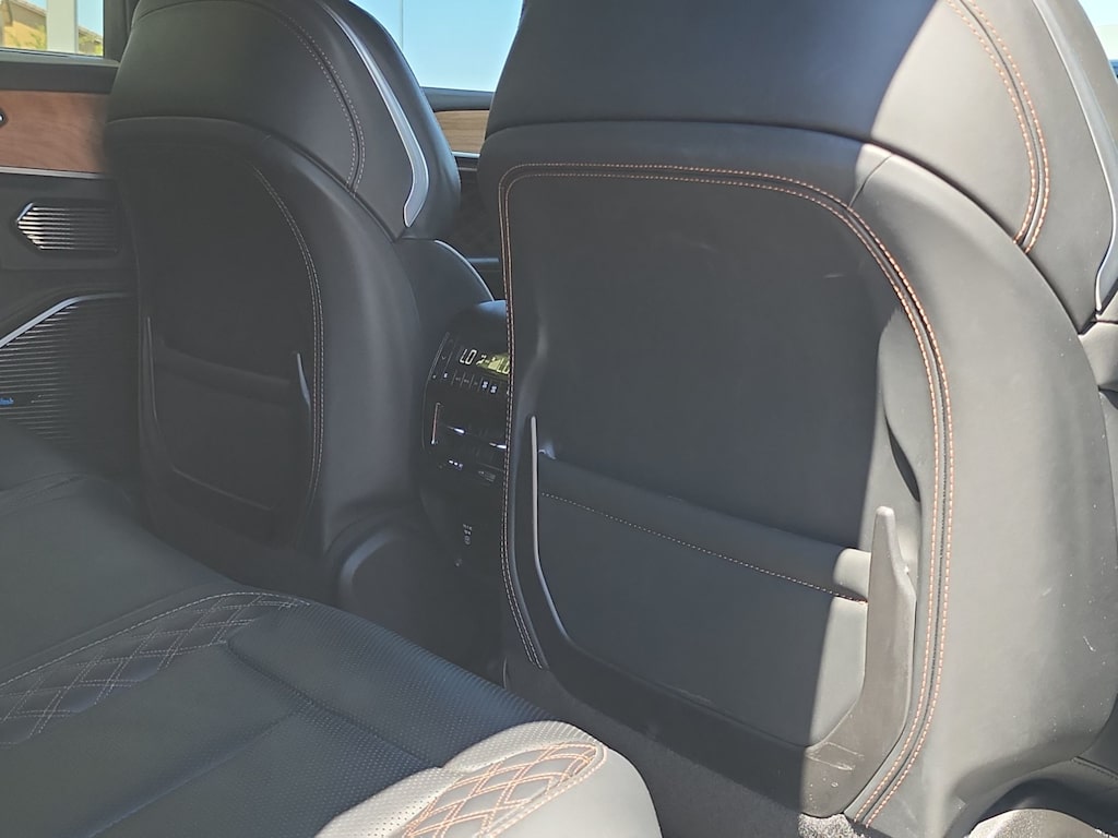 Thumbnail: 2022 Jeep Grand Cherokee - 13