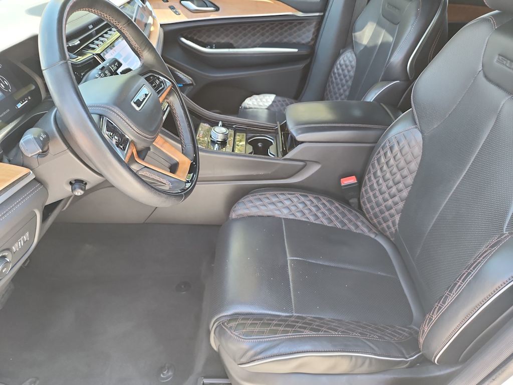 Thumbnail: 2022 Jeep Grand Cherokee - 11