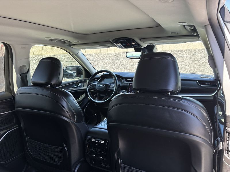 Thumbnail: 2021 Jeep Grand Cherokee L - 14