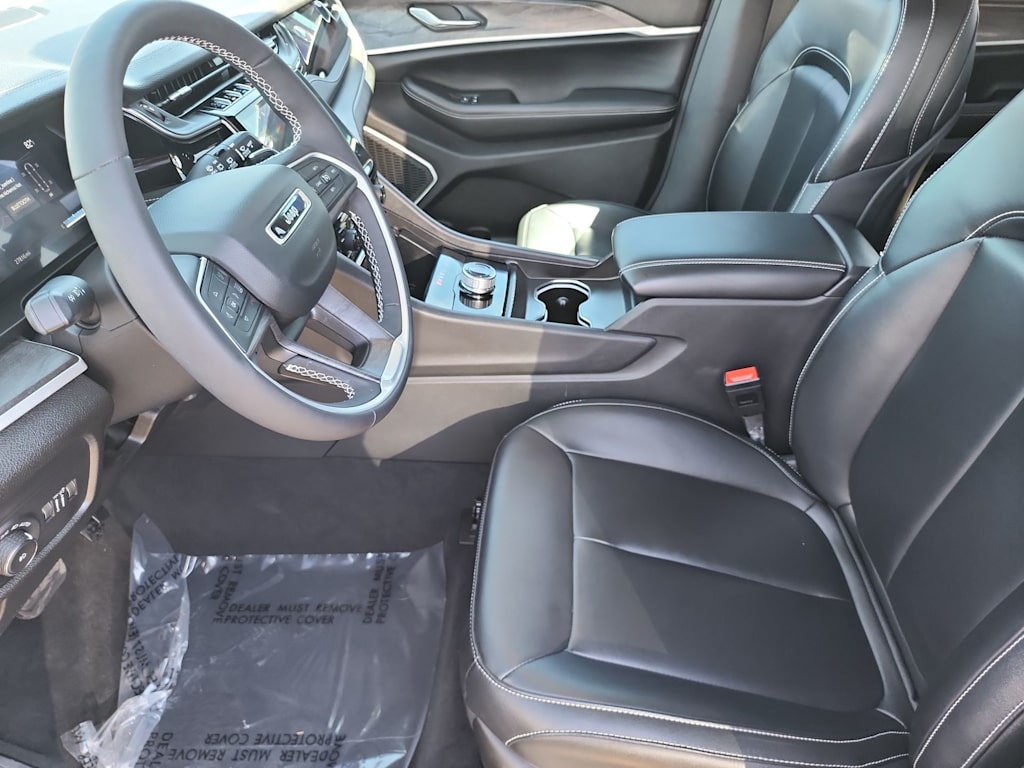 Thumbnail: 2024 Jeep Grand Cherokee L - 10