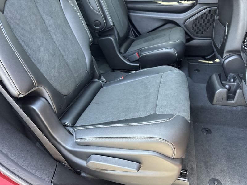 Thumbnail: 2025 Jeep Grand Cherokee L - 13