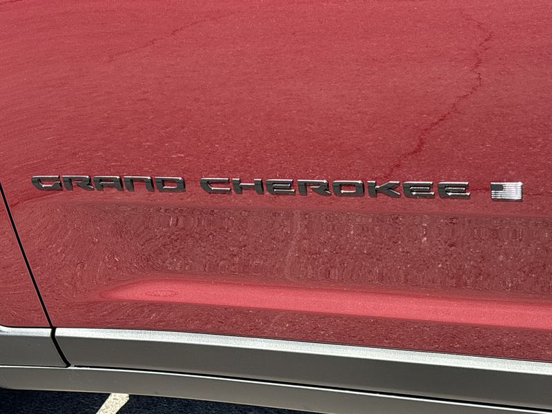 Thumbnail: 2025 Jeep Grand Cherokee L - 7