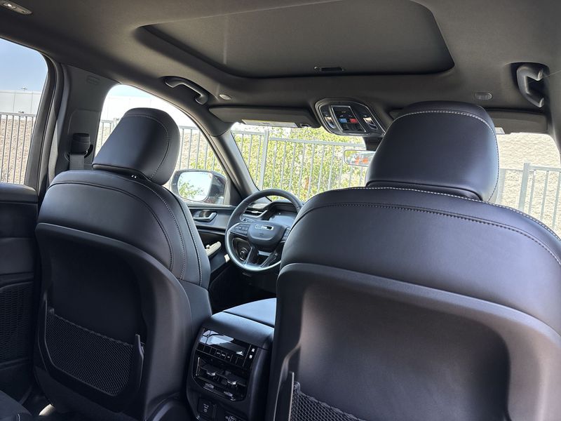 Thumbnail: 2025 Jeep Grand Cherokee L - 18