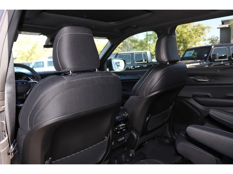 Thumbnail: 2025 Jeep Grand Cherokee L - 13