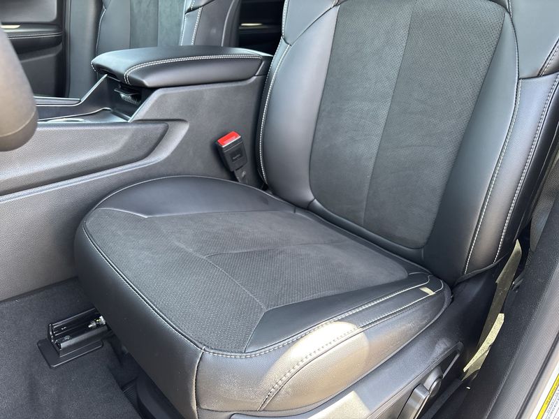 Thumbnail: 2025 Jeep Grand Cherokee L - 13