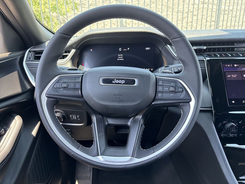 Thumbnail: 2025 Jeep Grand Cherokee L - 14