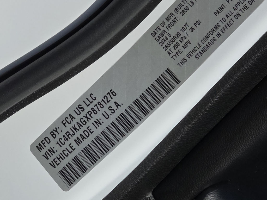 Thumbnail: 2023 Jeep Grand Cherokee L - 24