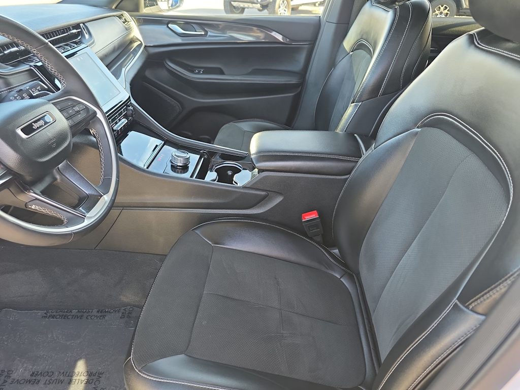 Thumbnail: 2023 Jeep Grand Cherokee L - 10