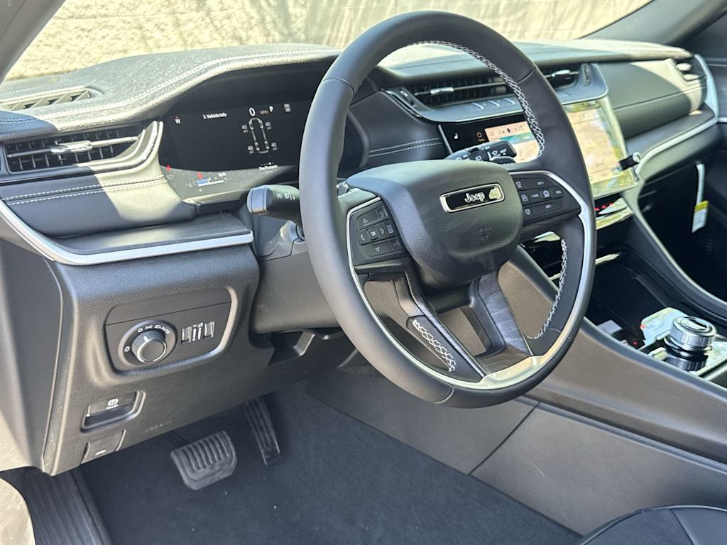 Thumbnail: 2026 Jeep Grand Cherokee L - 2
