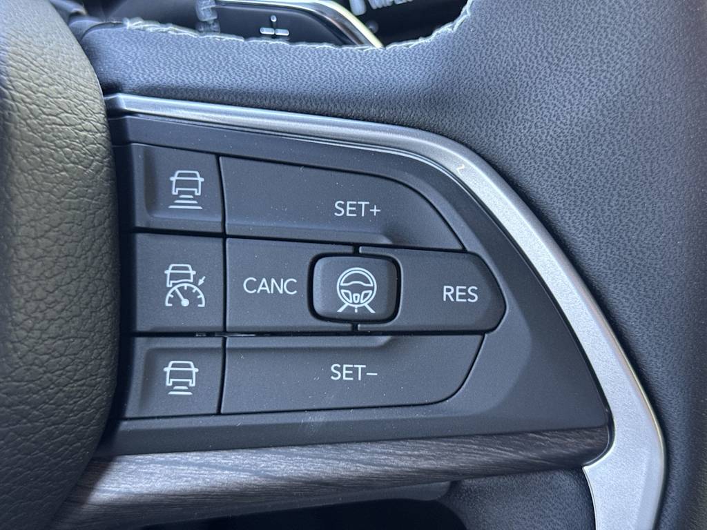 Thumbnail: 2026 Jeep Grand Cherokee L - 25