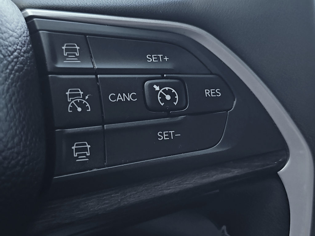 Thumbnail: 2023 Jeep Grand Cherokee L - 29